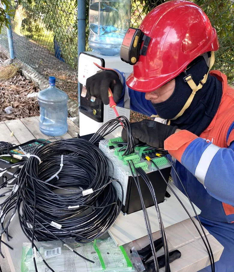 FyR ingenieros Ltda. Laboratorio Móvil de Ensayos Eléctricos